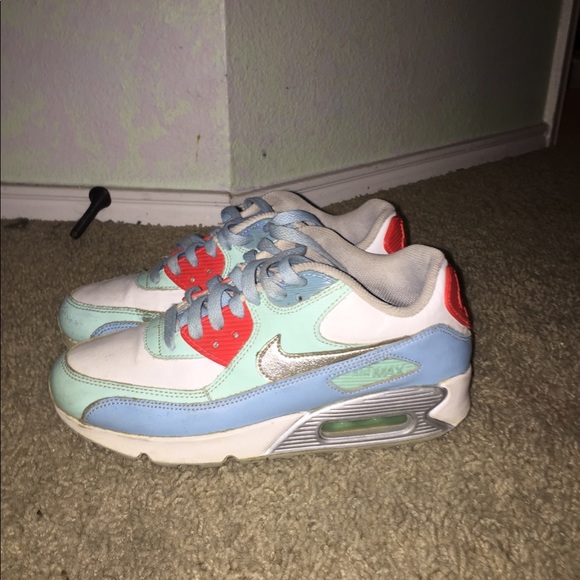 I never wear them - Picture 2 of 2